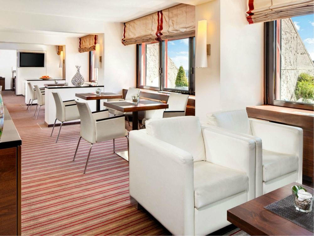 Sheraton Westpark Hotel 4*