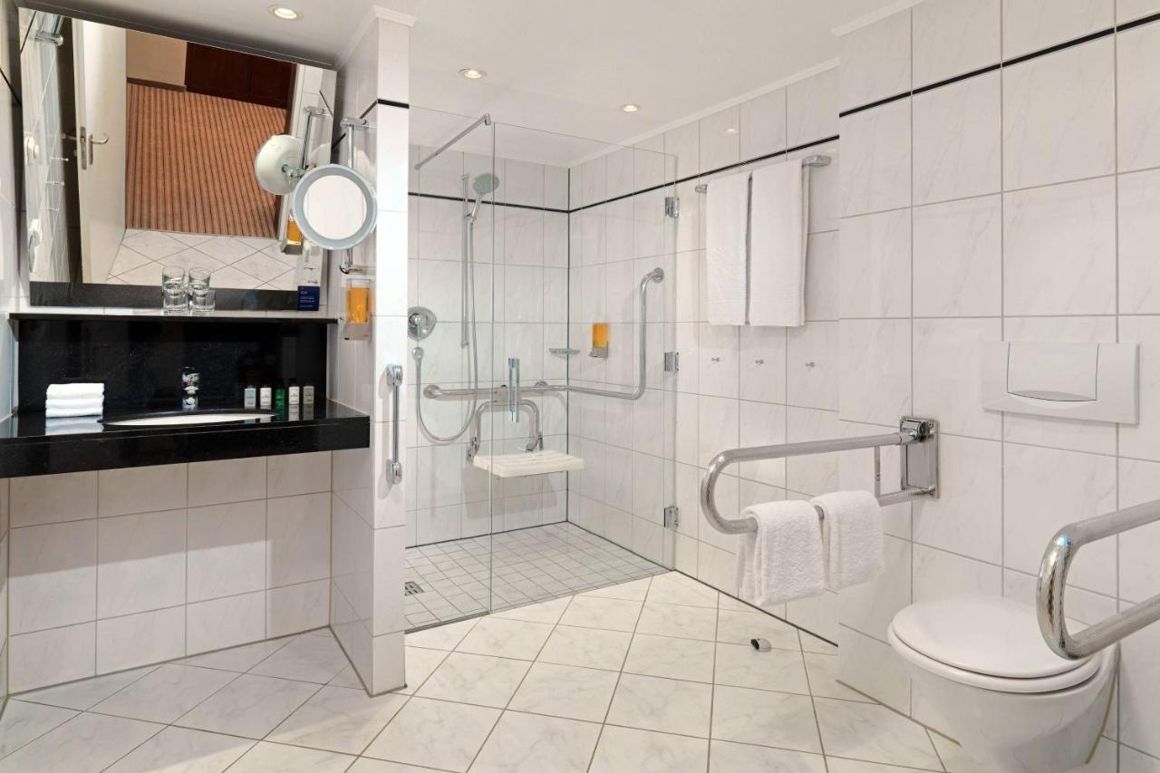 Hotel Sheraton Westpark 4*