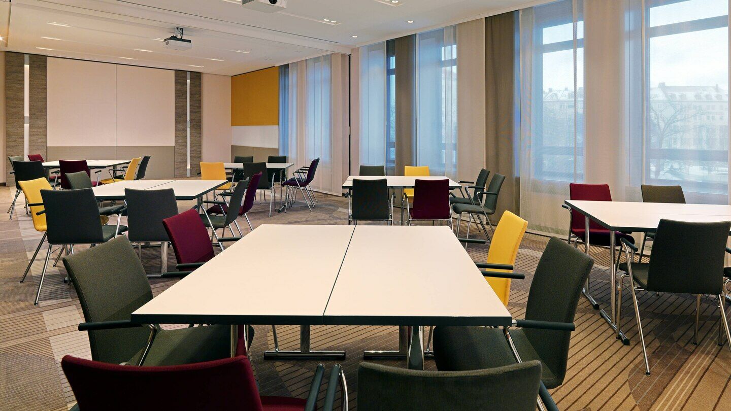 Hotel Sheraton Westpark 4*